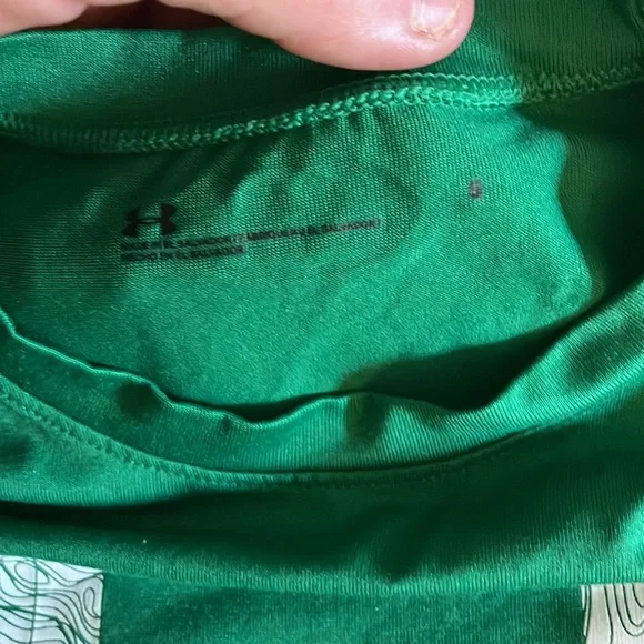 Kids UA Long Sleeve size 5 - Picture 2 of 2